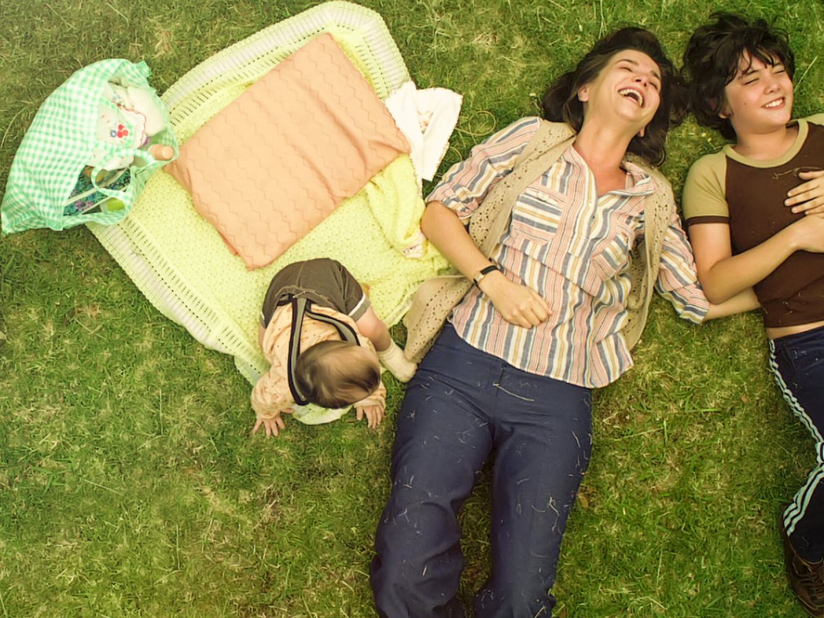 INFANCIA CLANDESTINA